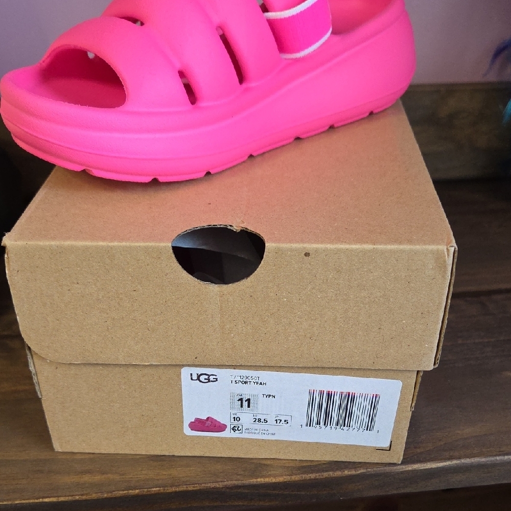 UGG Kids Pink Foam Slide Sandal with Heel Strap - Picture 2 of 3